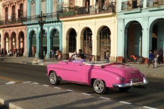 Havana taxi Chevrolet 1950 convertible